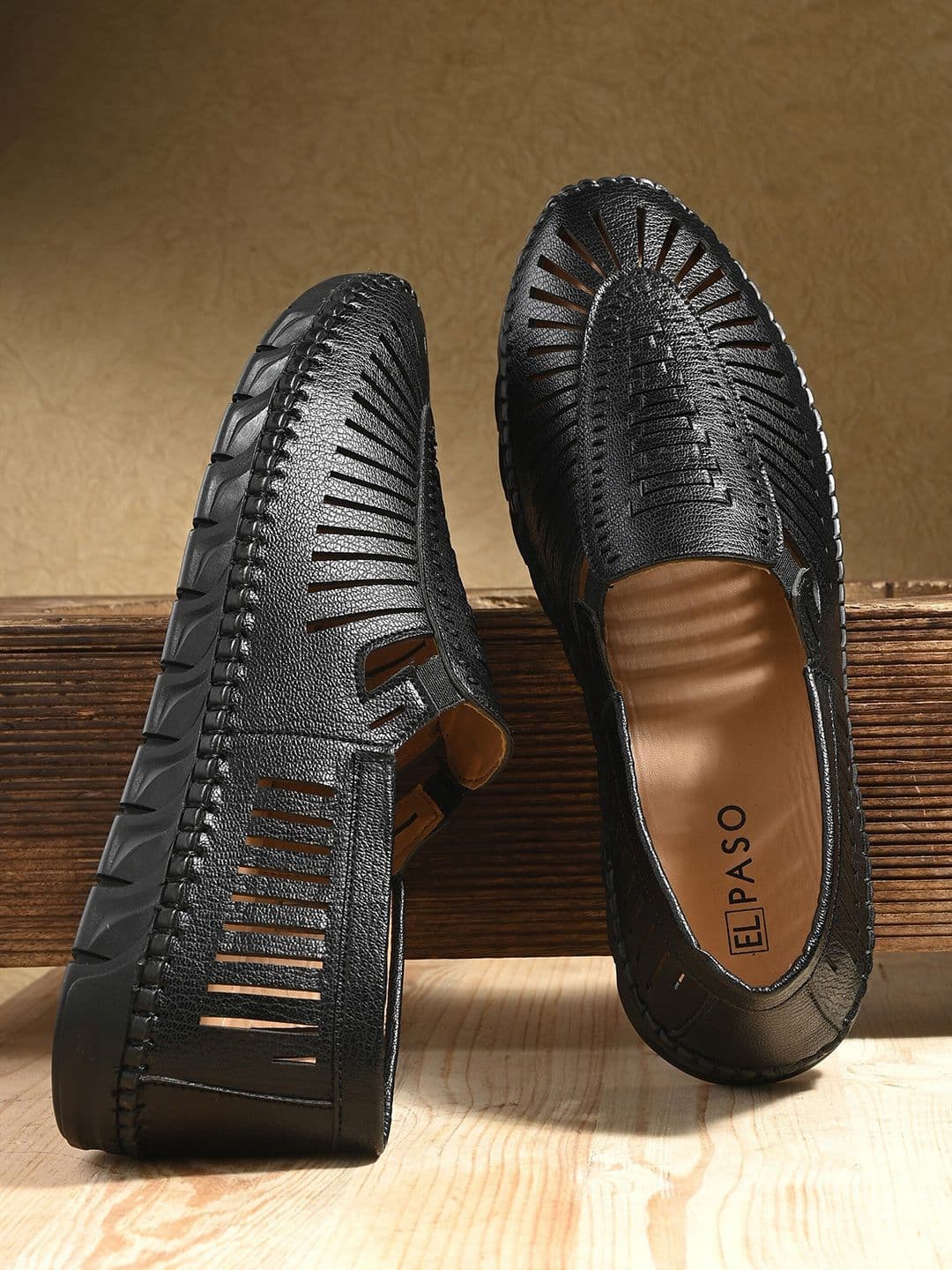 El Paso Men Ethnic Shoe-Style Sandals - view 1