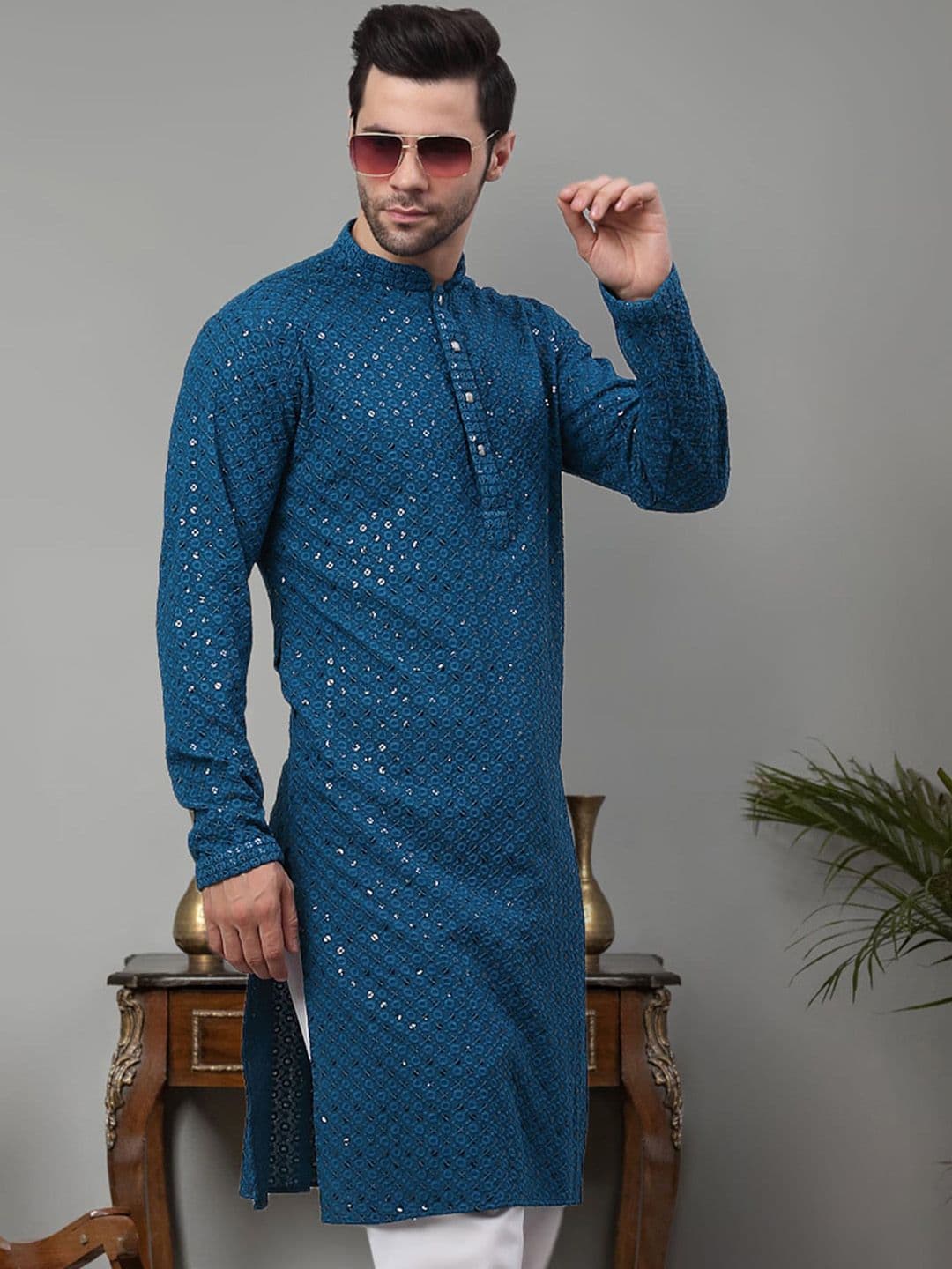Jompers Embroidered Mandarin Collar Pure Cotton Chikankari Kurta - view 1