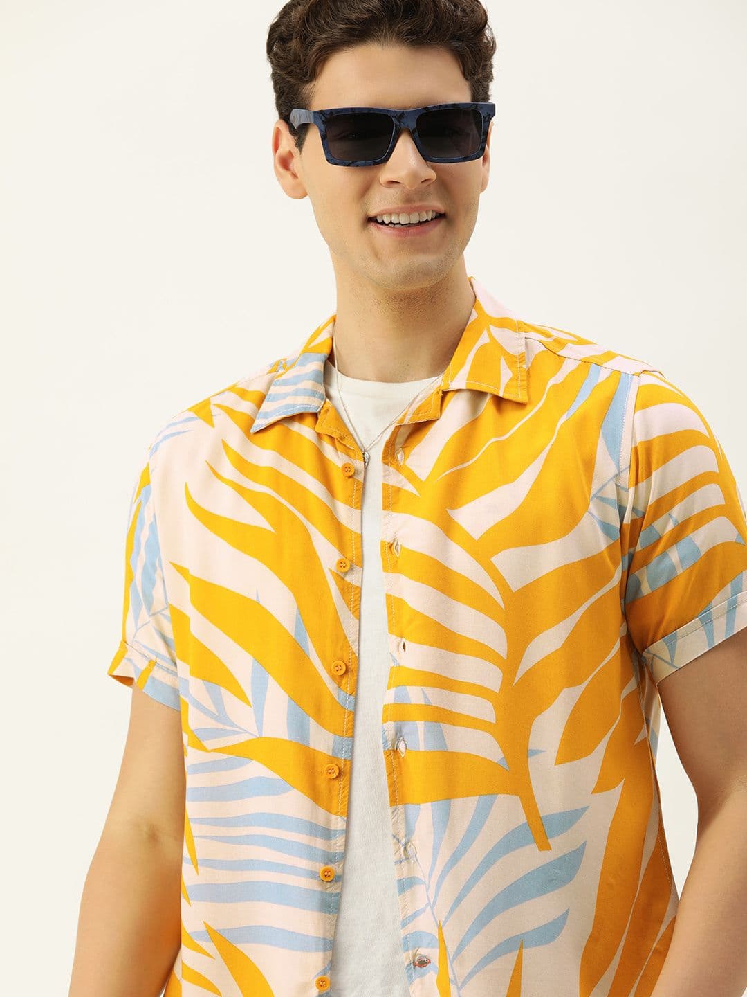 Mast & Harbour Men Slim Fit Floral Printed Casual Shirt - view 1