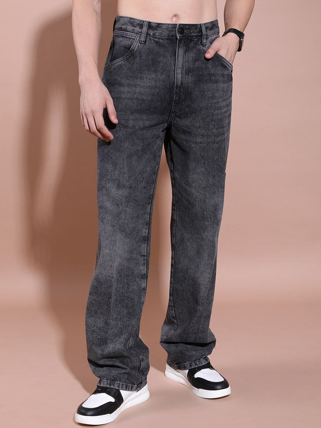 HIGHLANDER Men Clean Look Relaxed Fit Mid-Rise Heavy Fade Stretchable Jeans - view 1