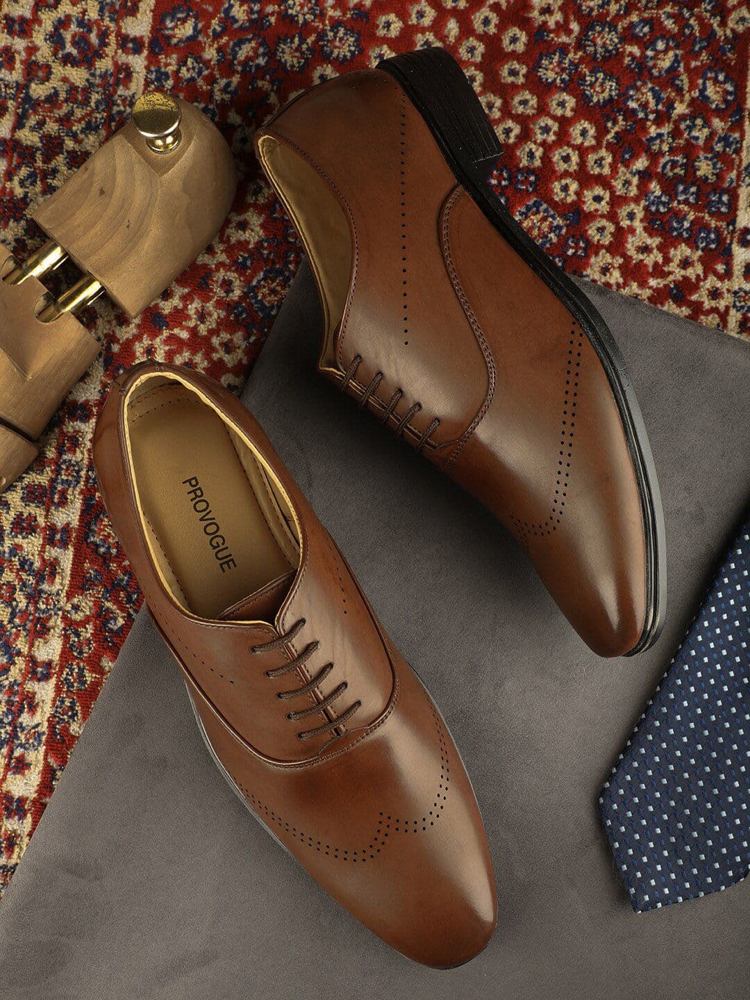 Provogue Men Textured Leather Formal Oxfords - view 1