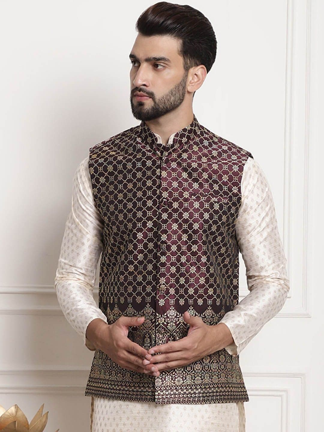 SOJANYA Men Embroidered Mandarin Collar Nehru Jacket - view 1