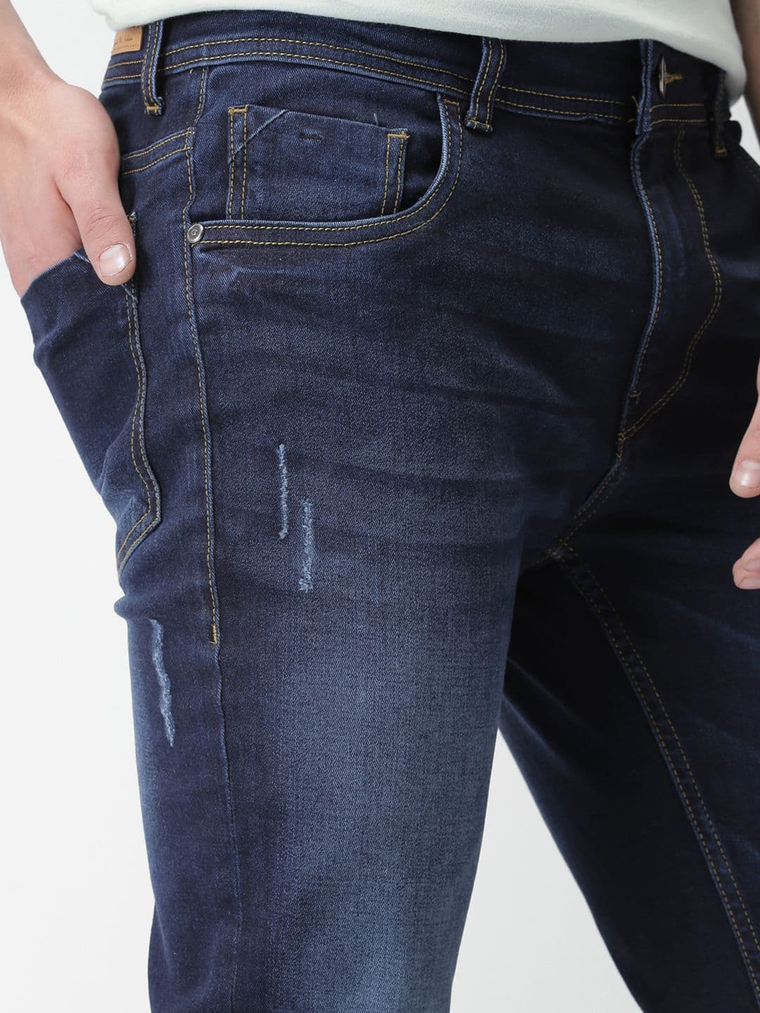 Mast & Harbour Men Blue Slim Fit Mid-Rise Mildly Distressed Stretchable Jeans