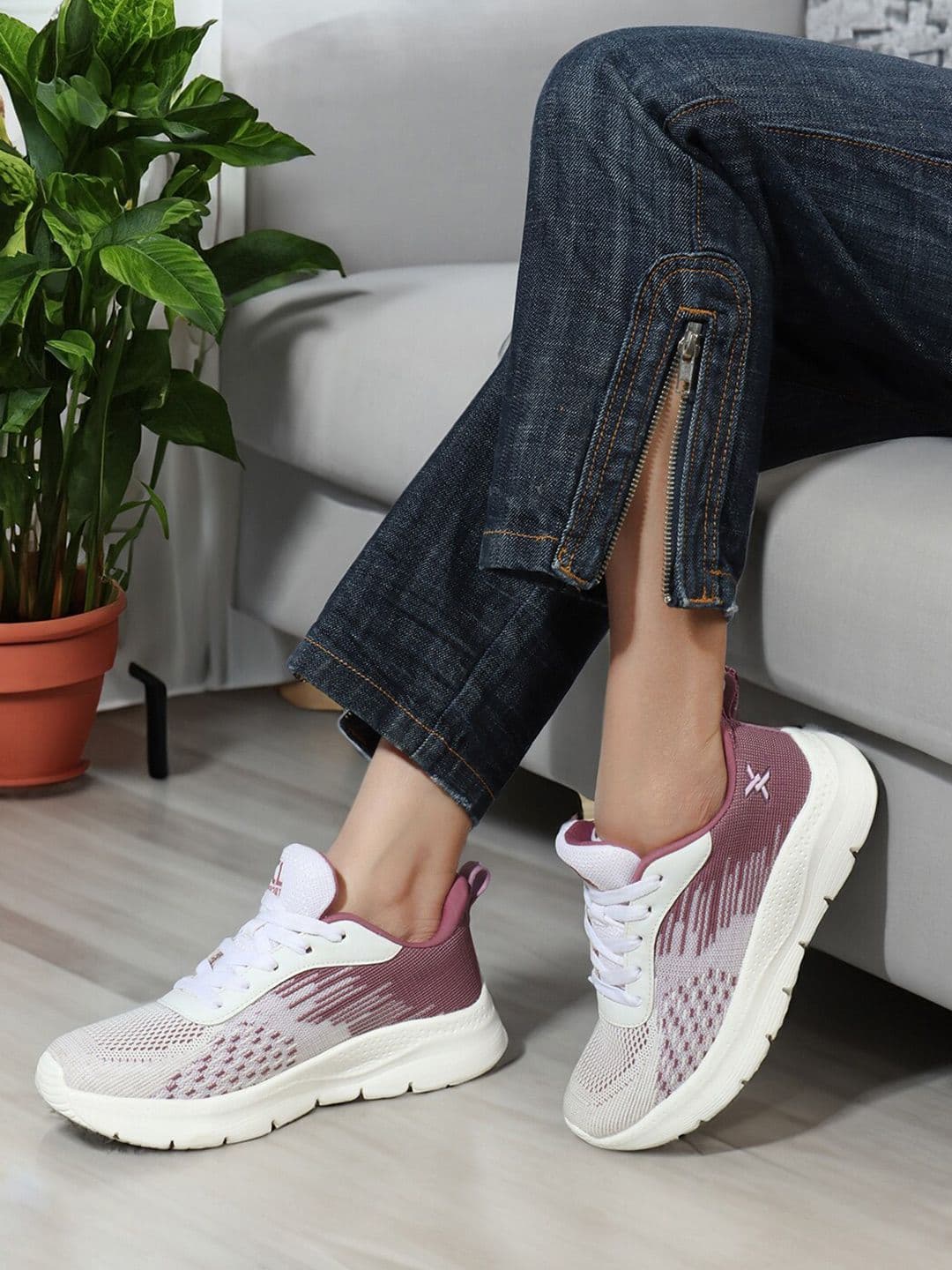 Carlton London sports Women Mesh Flyknit Technology Sports Shoes - view 1