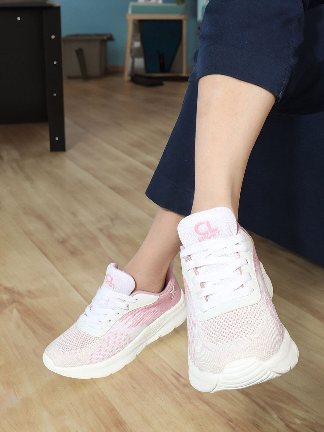 Carlton London sports Women Mesh Flyknit Technology Sports Shoes - view 1