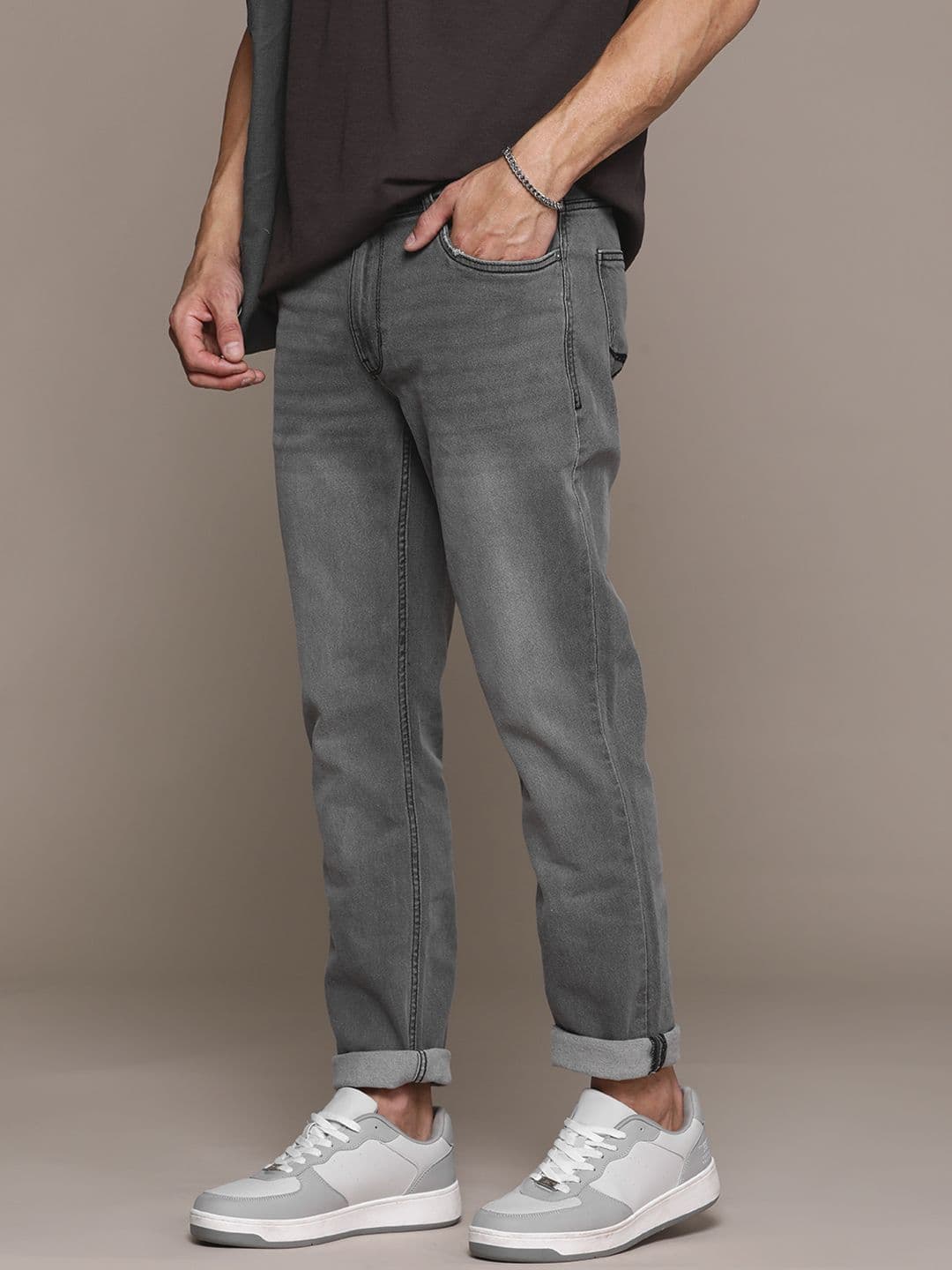 The Roadster Lifestyle Co. Men Light Fade Slim Fit Jeans - view 1
