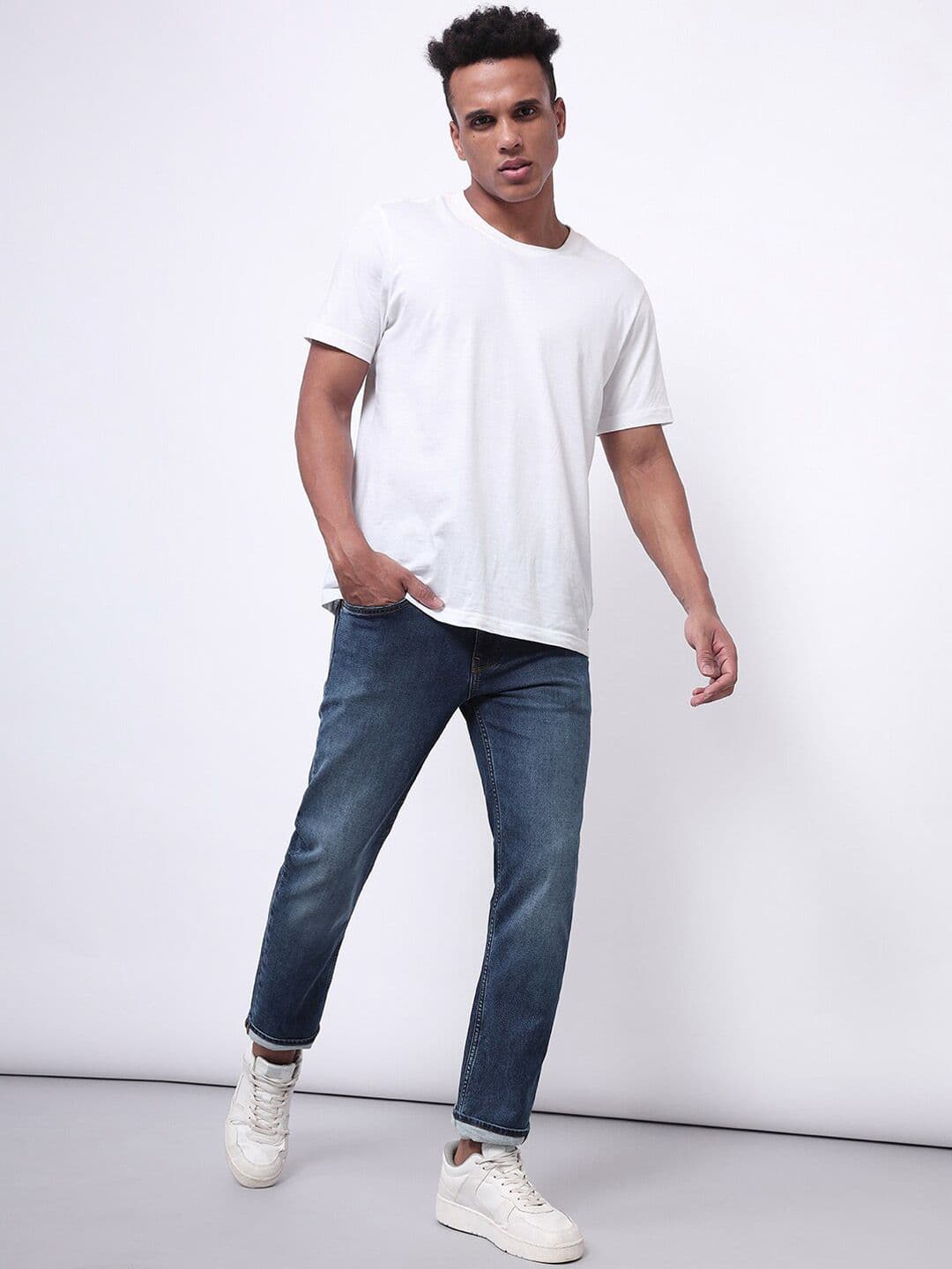 Lee Men Slim Fit Clean look Heavy Fade Cotton Jeans - view 1
