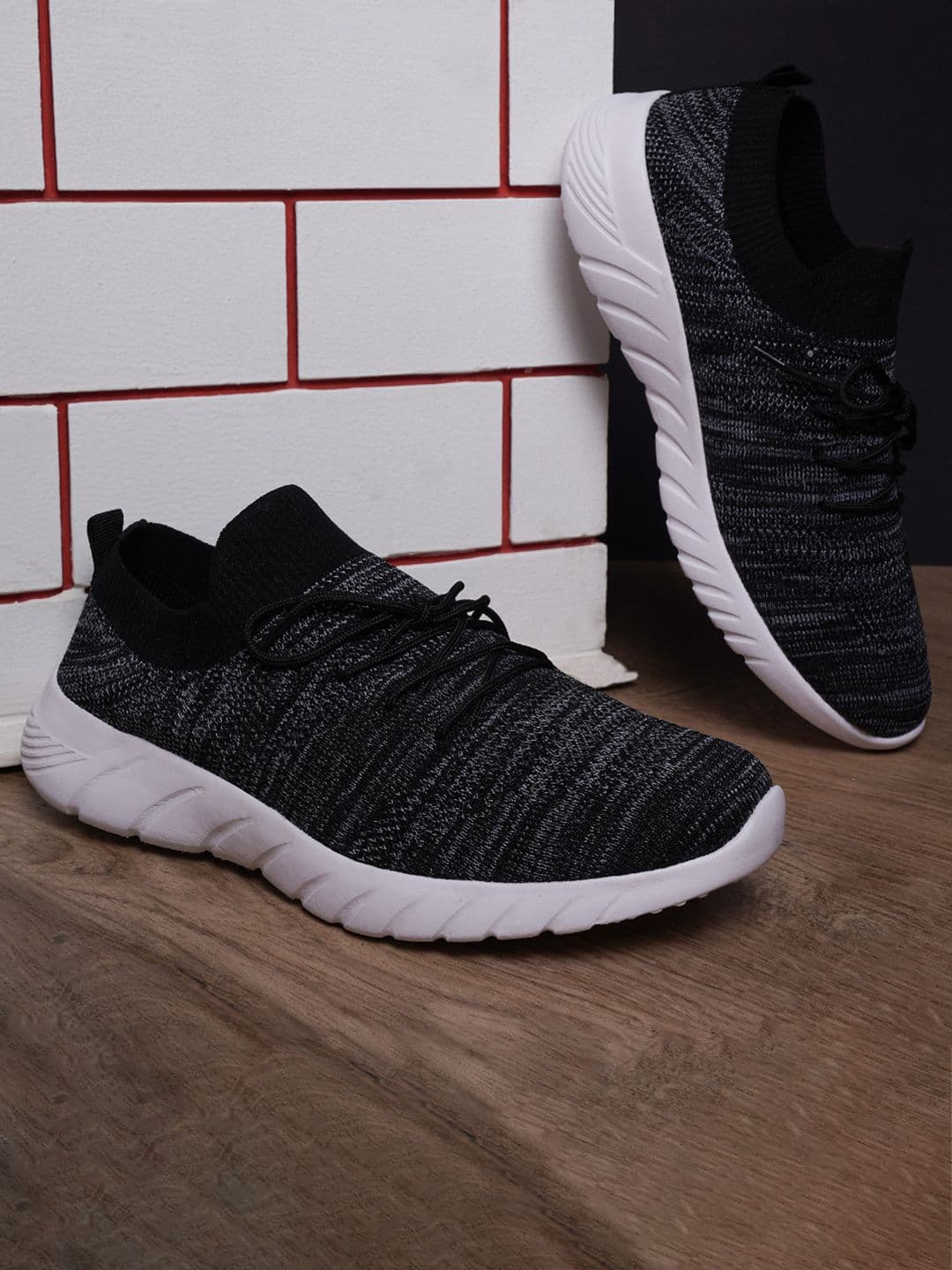 TPENT Men Anti Odour Running Shoes - view 1