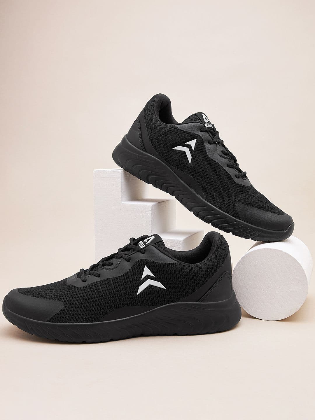 AVANT Men Mesh Running Trigger Lace-Up Shoes - view 1