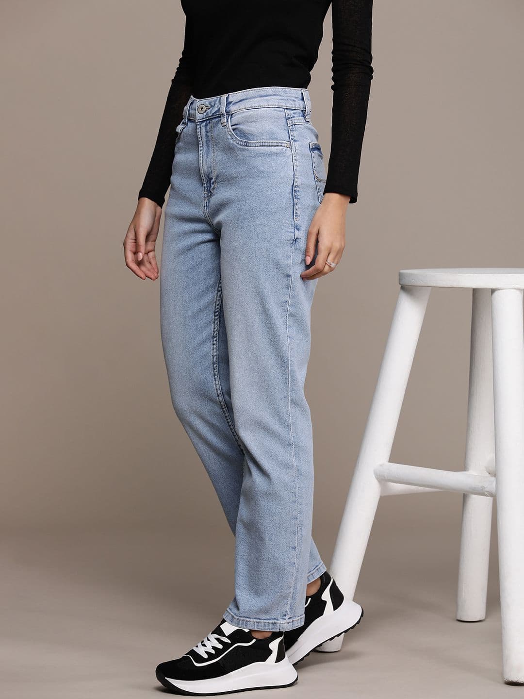 The Roadster Life Co. Women Straight Fit Stretchable Jeans - view 1