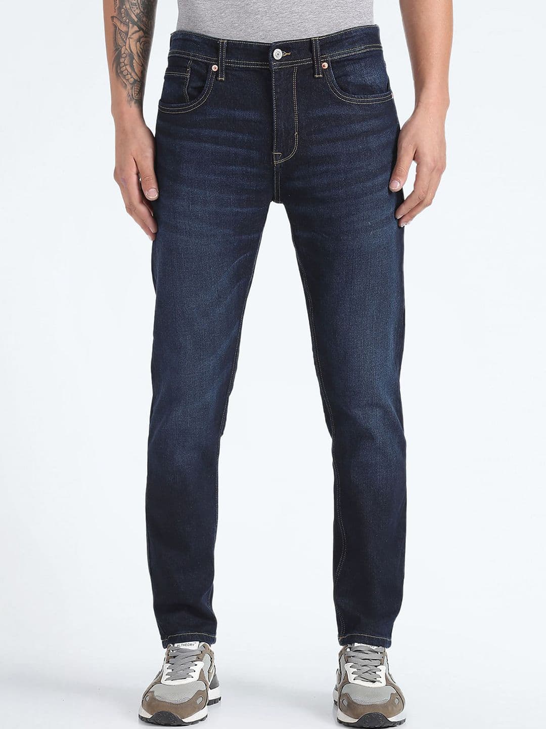 Flying Machine Men Slim Tapered Fit Light Fade Stretchable Jeans - view 1