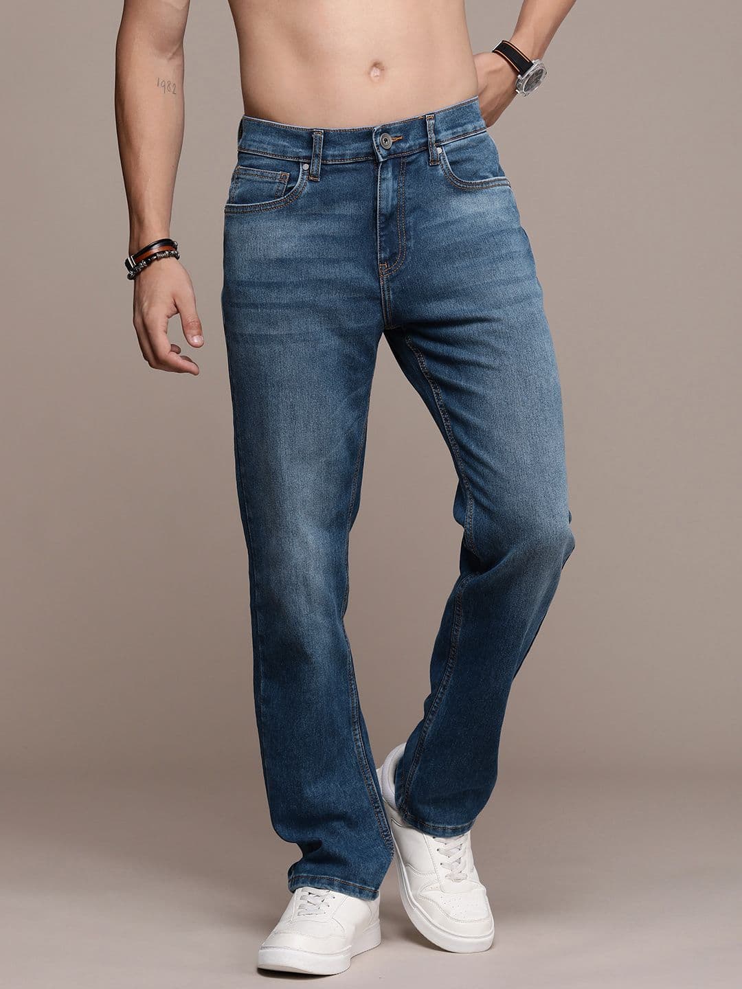 Roadster Men Light Fade Regular Fit Stretchable Jeans - view 1