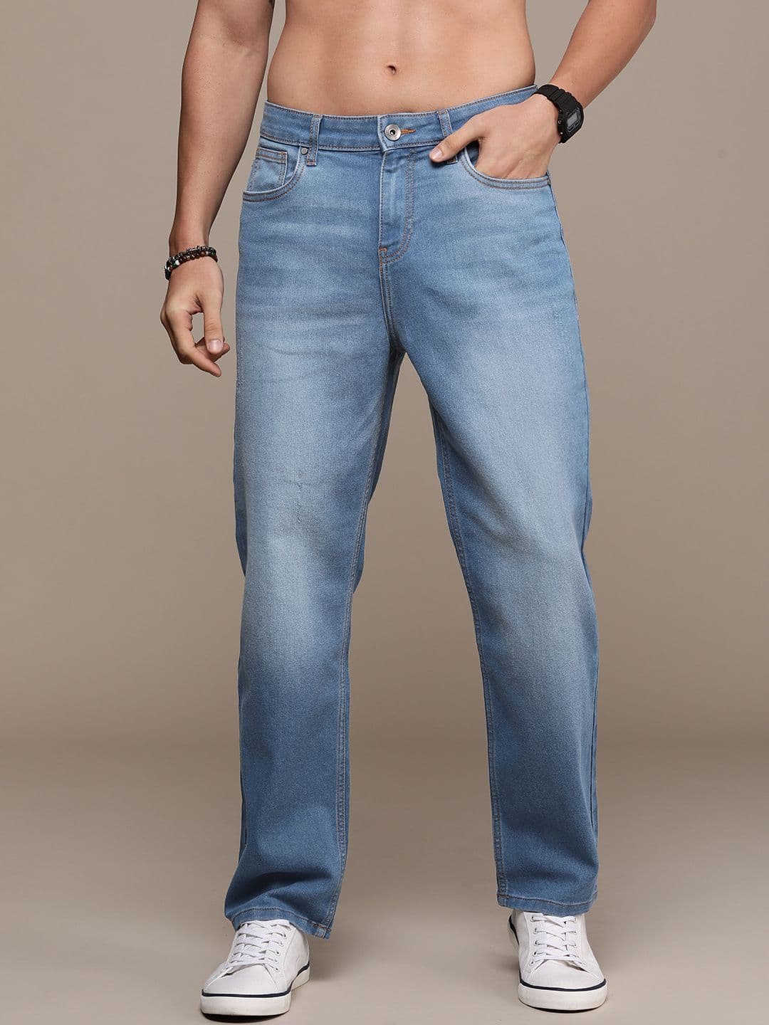 Roadster Men Straight Fit Light Fade Stretchable Jeans