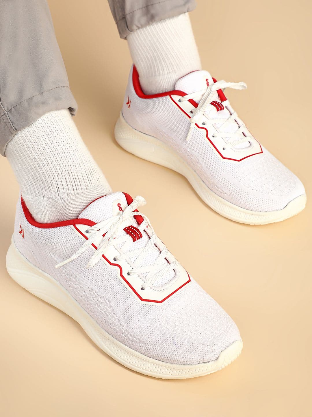 Paragon Eeken KE1234G Men Textured Lace-Up Walking Shoes - view 1