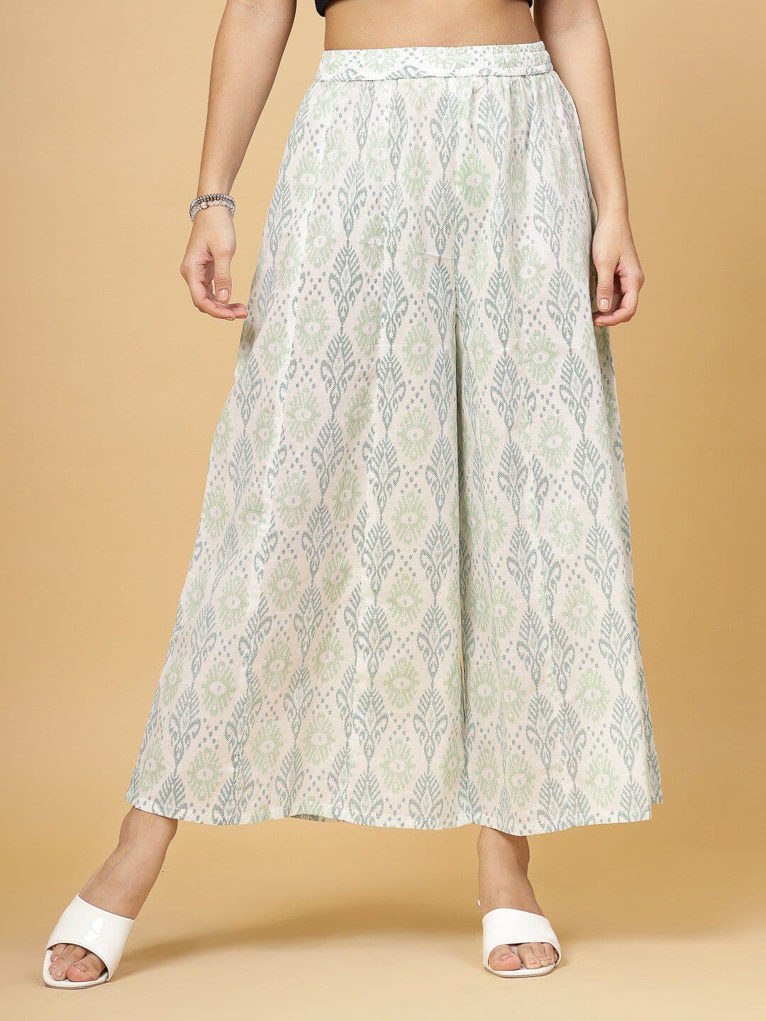 Pistaa Women Ethnic Motifs Printed Cotton Flared Palazzos - view 1