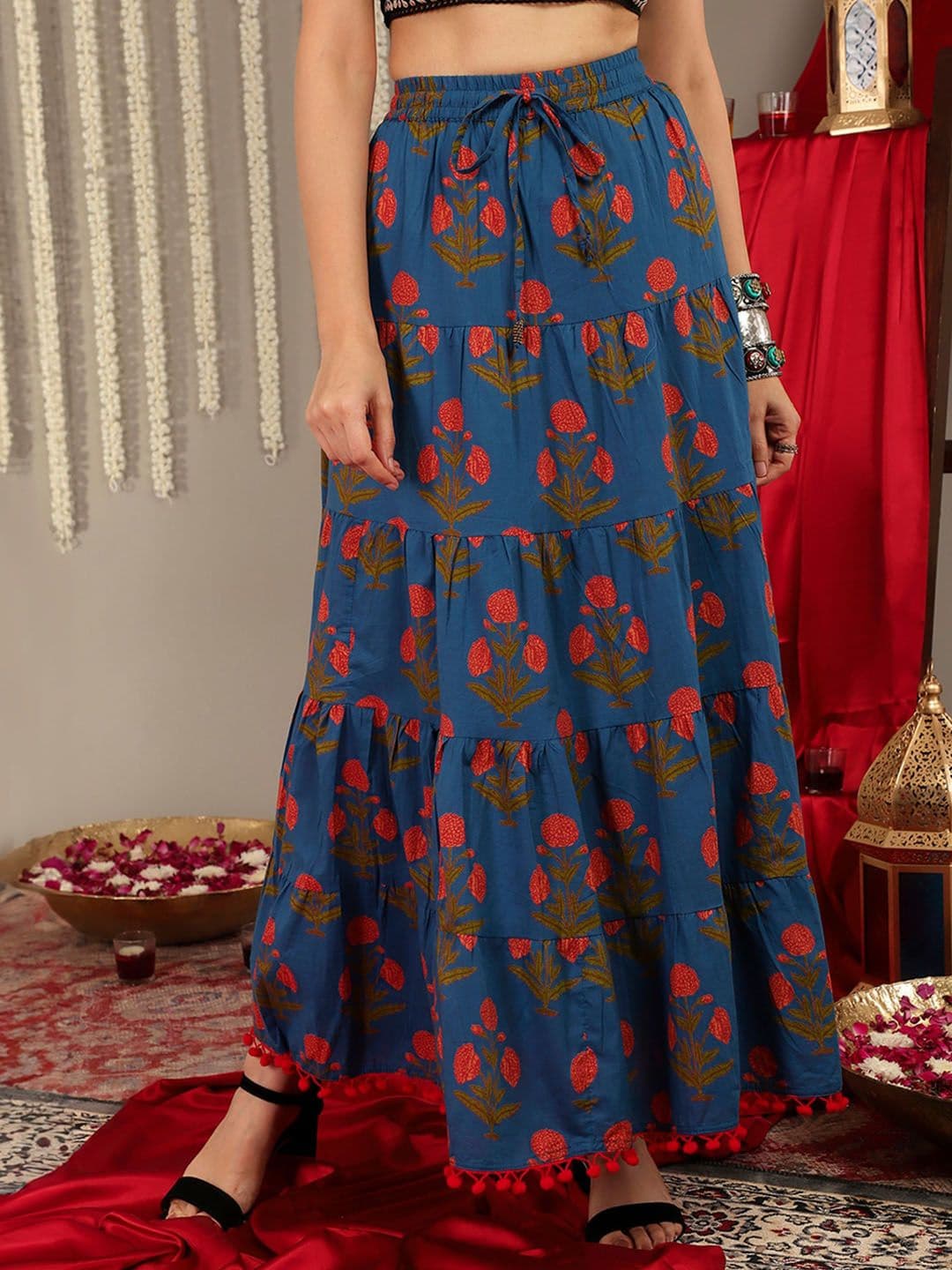 Varanga Women Pink Floral Printed Flared Tiered Skirt - view 1