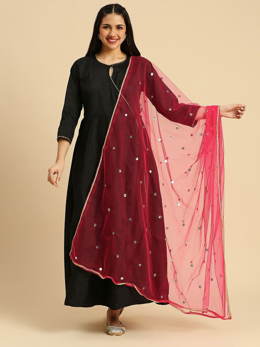 Dupatta Bazaar Geometric Embroidered Sequinned Detailed Net Dupatta - view 1
