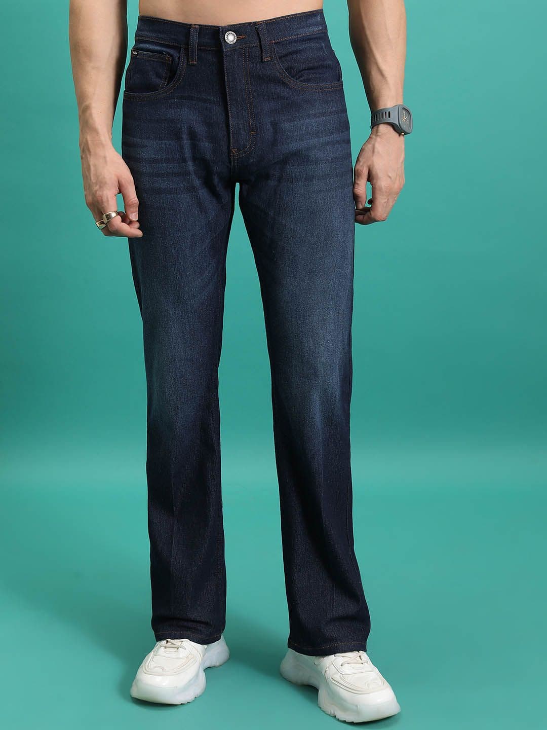 HIGHLANDER Men Mid-Rise Light Fade Stretchable Straight Fit Jeans - view 1