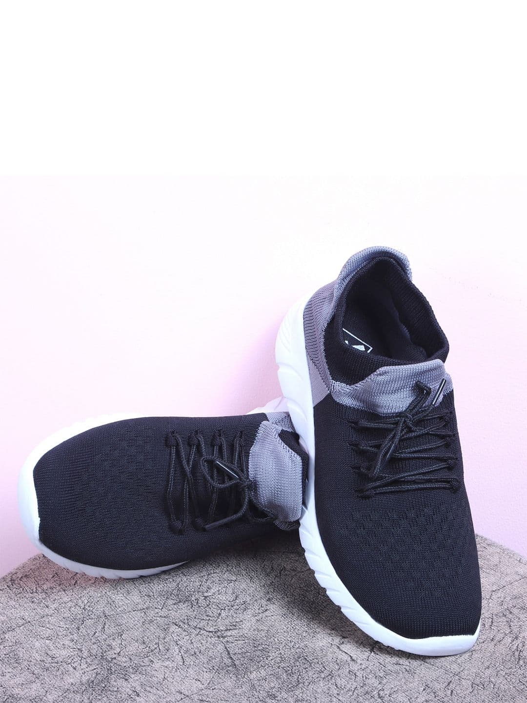TPENT Men Mesh Anti Odour Running Shoes - view 1