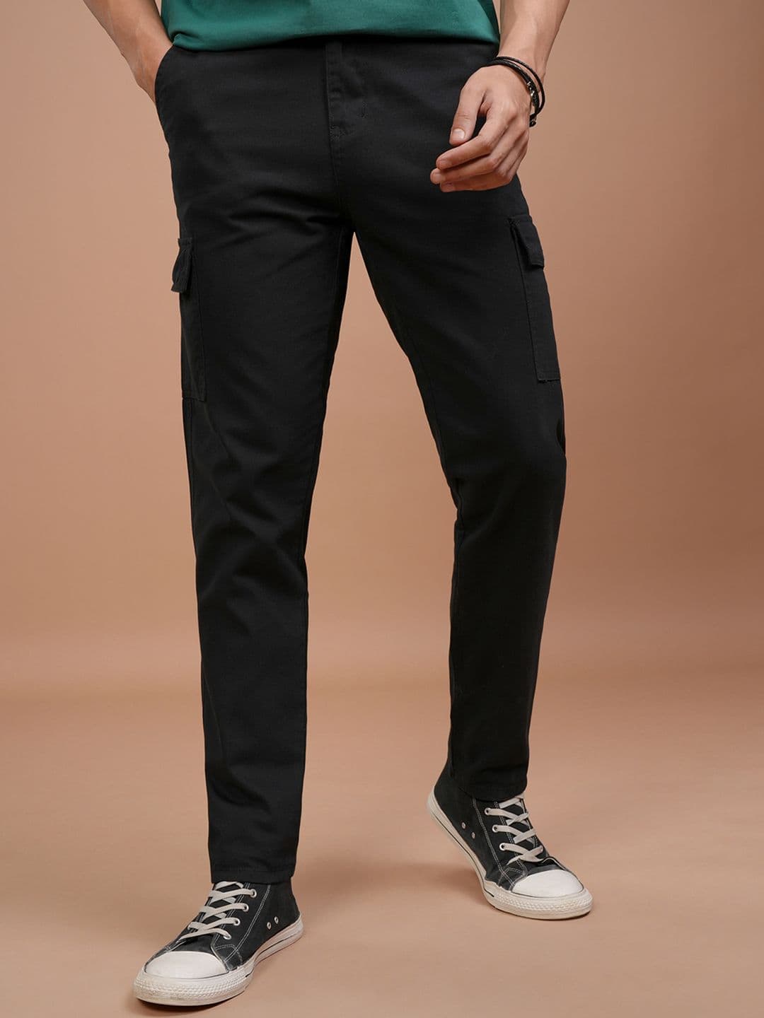HIGHLANDER Men Tapered Fit Mid-Rise Cotton Cargo Regular Fit Trousers - view 1