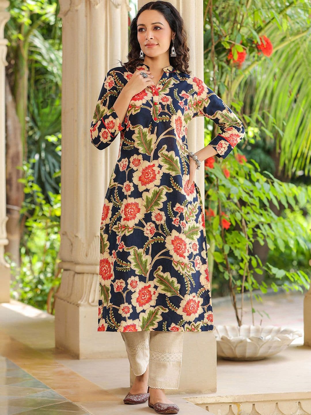 Rain & Rainbow Navy Blue Floral Printed Mandarin Collar Pure Cotton Straight Kurta - view 1