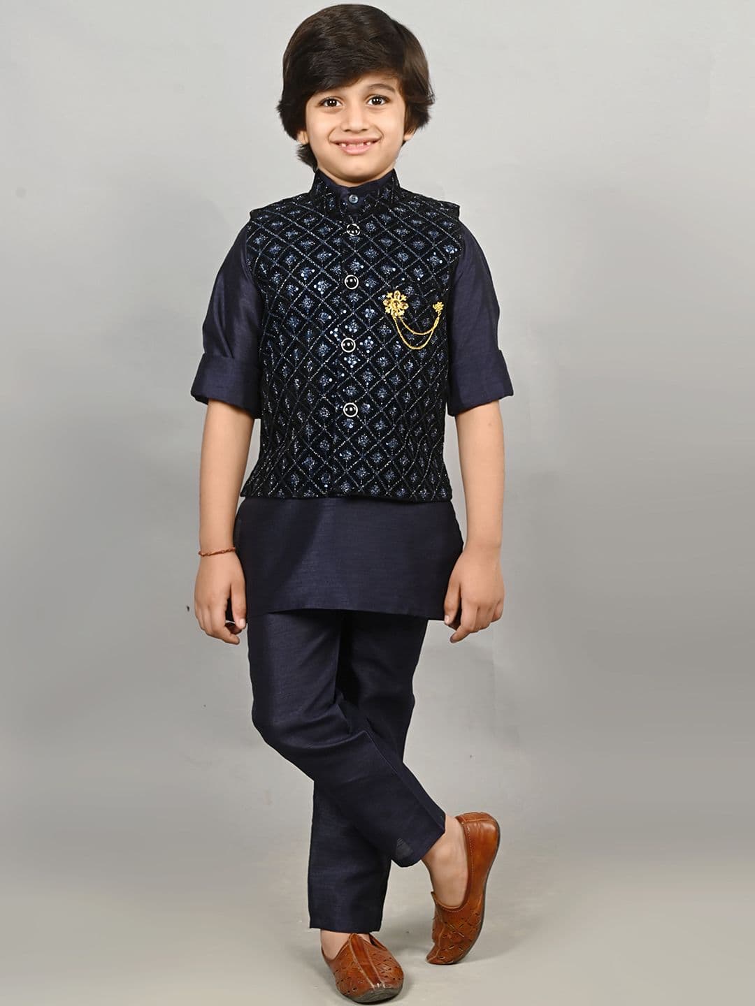 ahhaaaa Boys Mandrain Collar Kurta Pyjama & Velvet Waistcoat Set - view 1