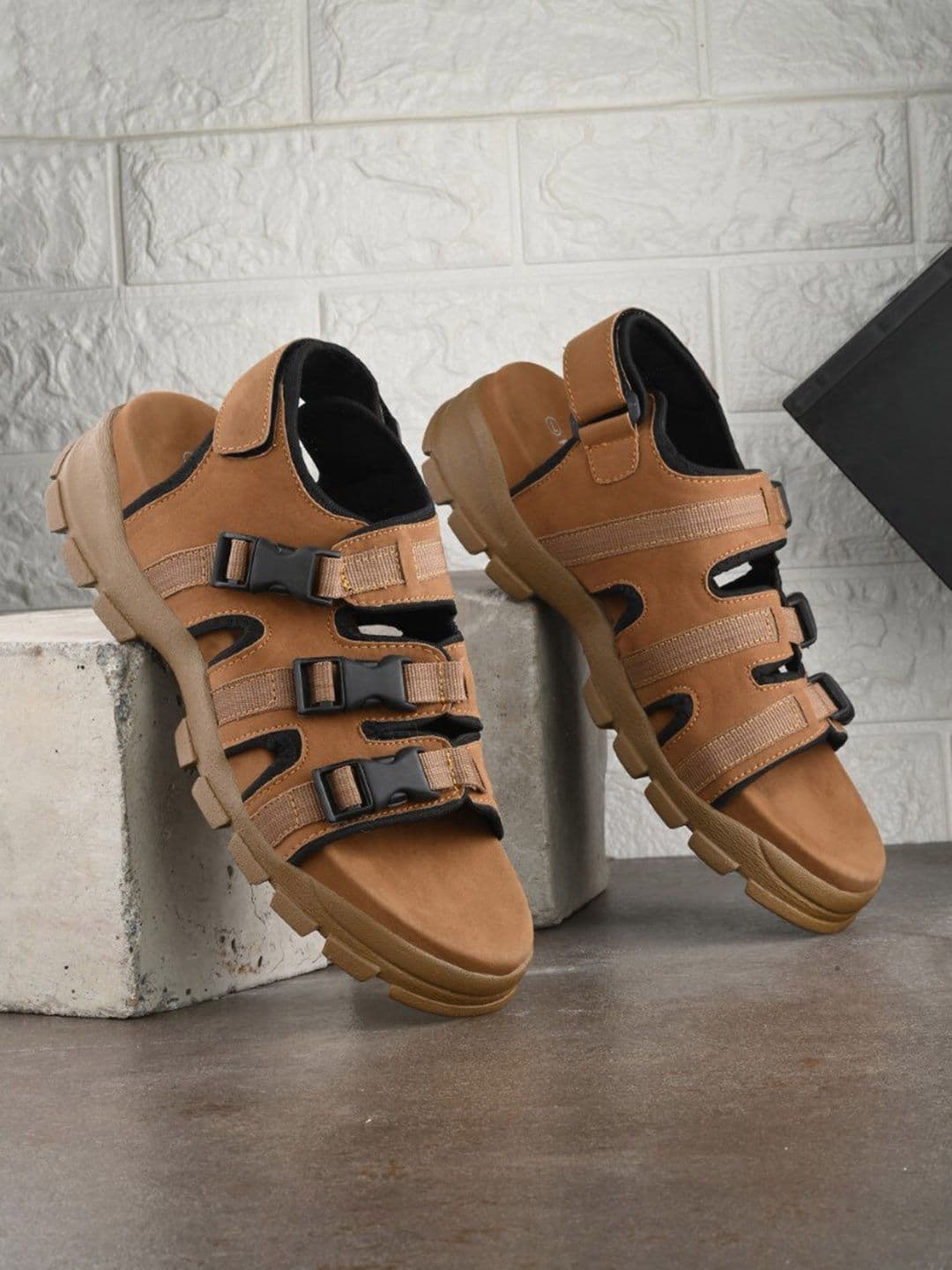 Roadster Men Sandals - view 1