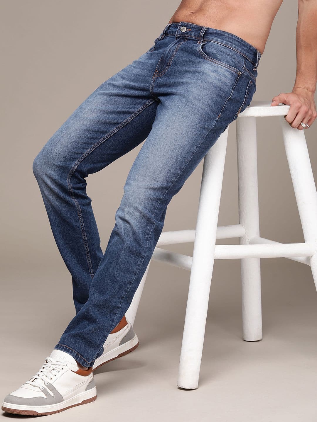The Roadster Life Co. Men Heavy Fade Stretchable Jeans - view 1