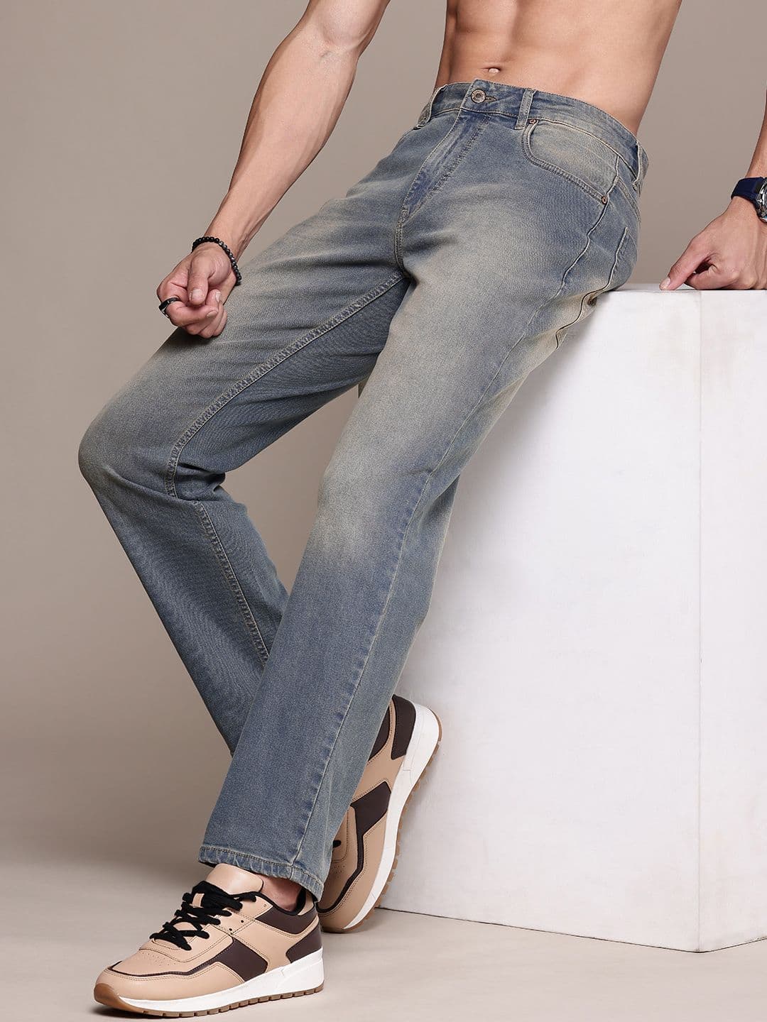 The Roadster Life Co. Men Heavy Fade Stretchable Jeans - view 1