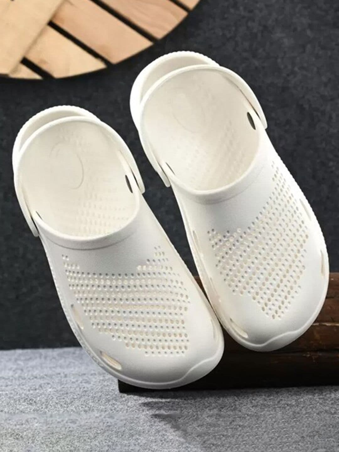 BERSACHE Men Perforated Lightweight Clogs - view 1