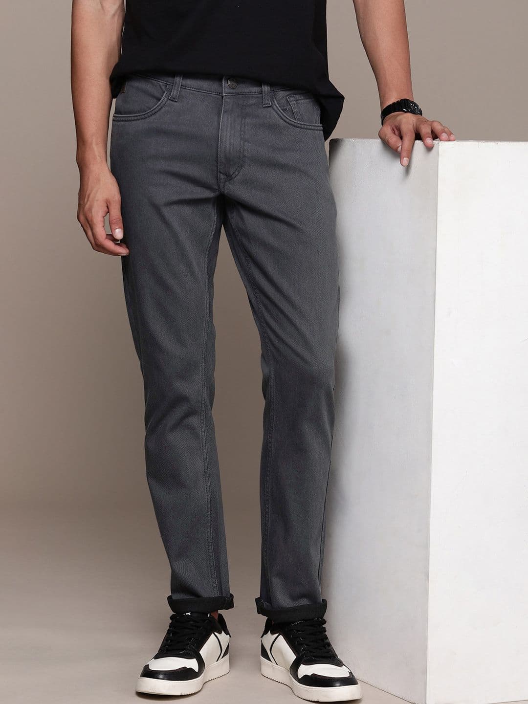 WROGN Men Light Fade Stretchable Jeans - view 1