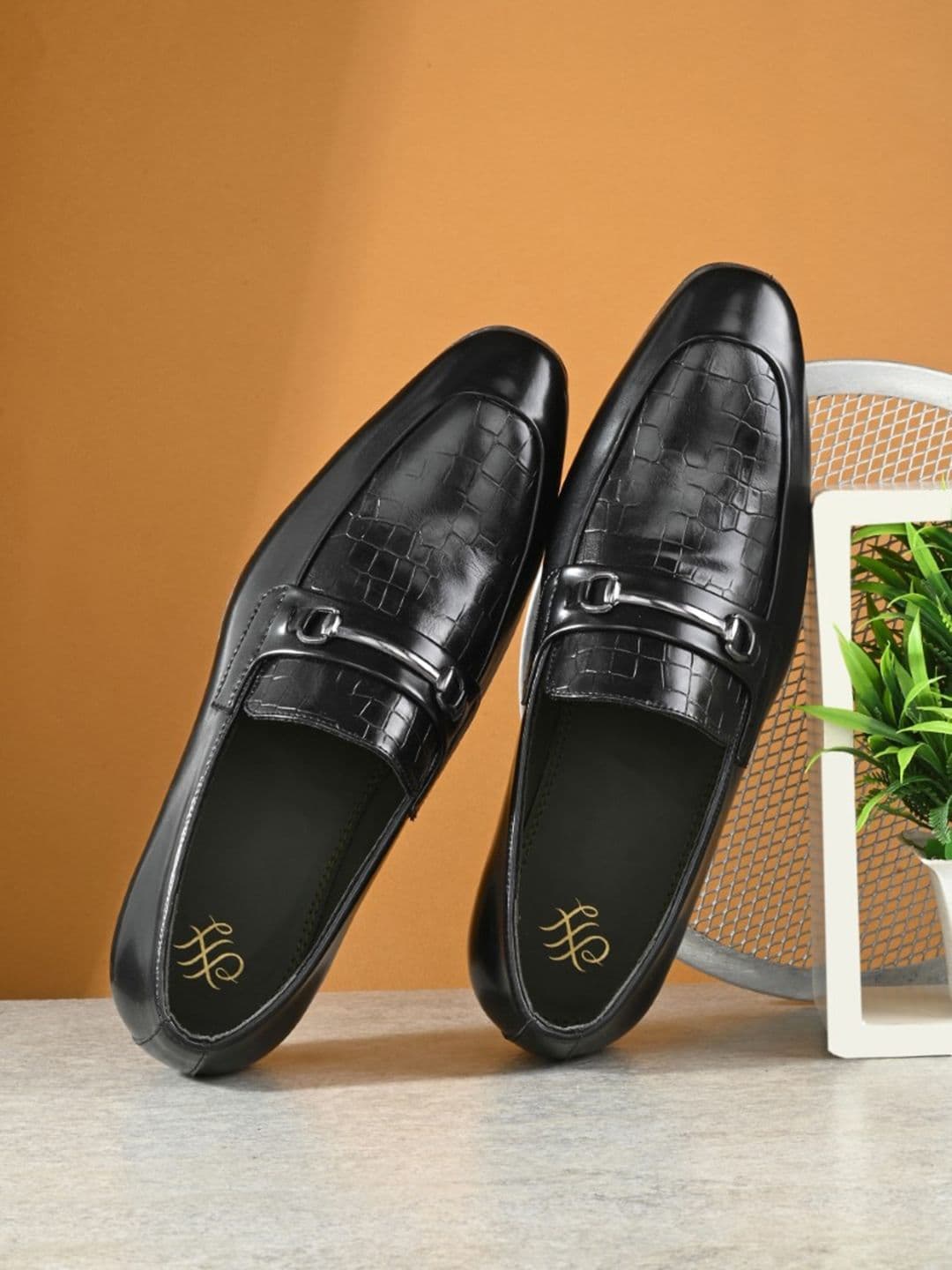 House of Pataudi Men Textured Formal Loafers - view 1