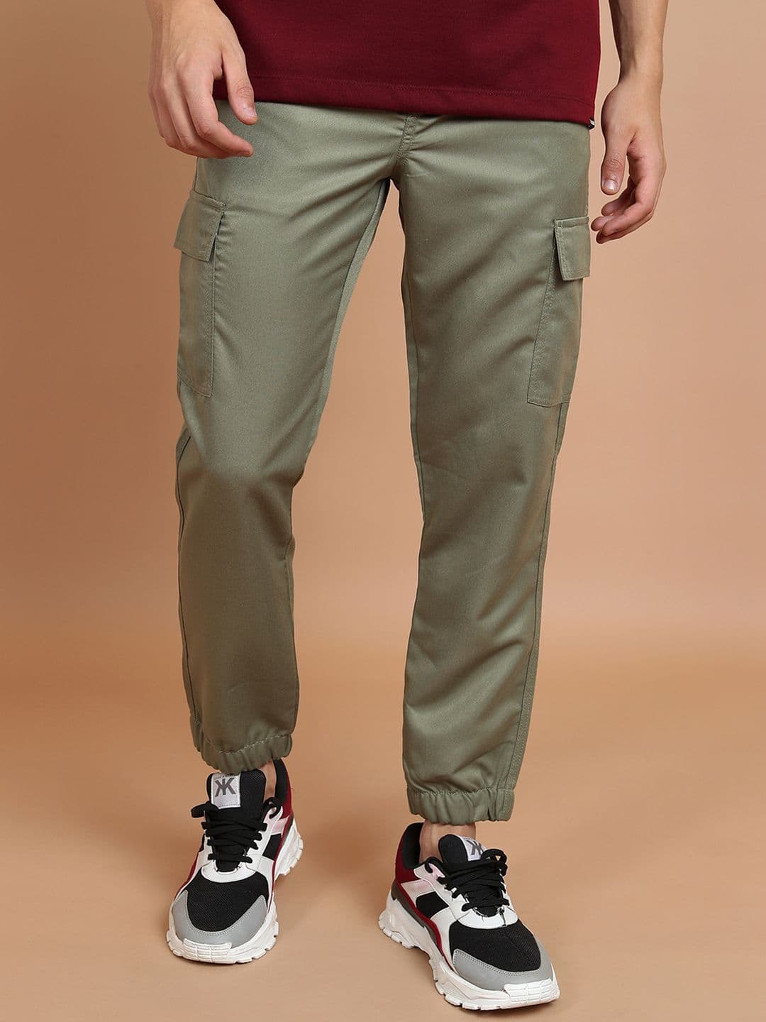 HIGHLANDER Men Cargo Style Joggers - view 1