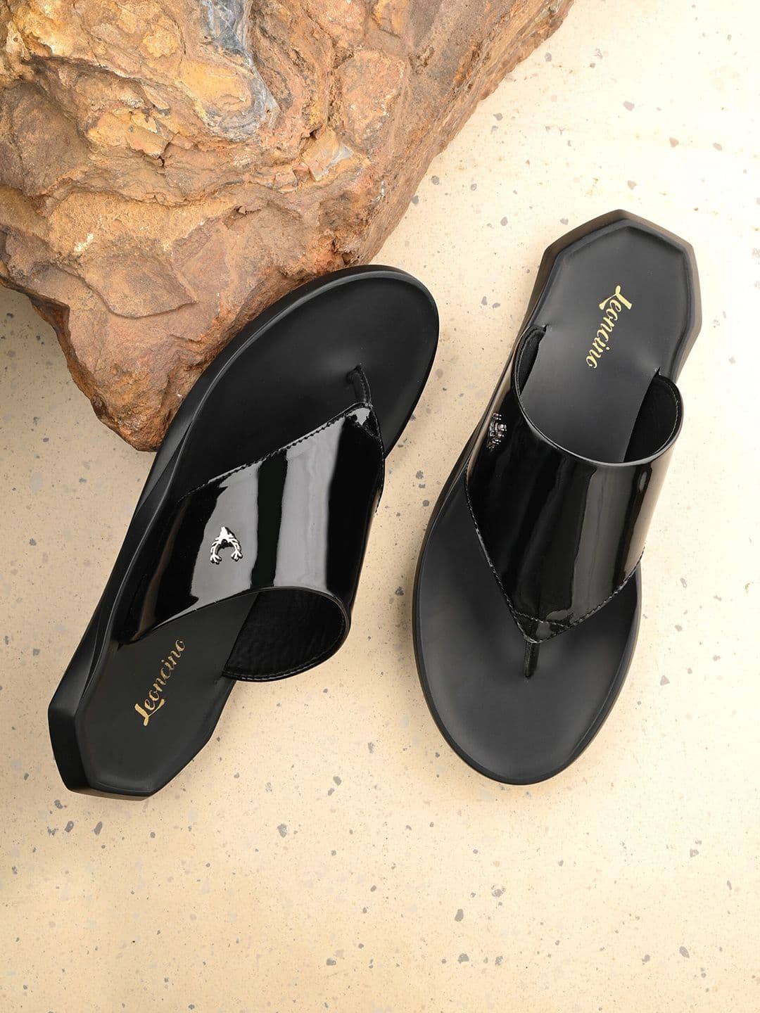 LEONCINO Men Durable Slip Resistance Comfort Sandals - view 1
