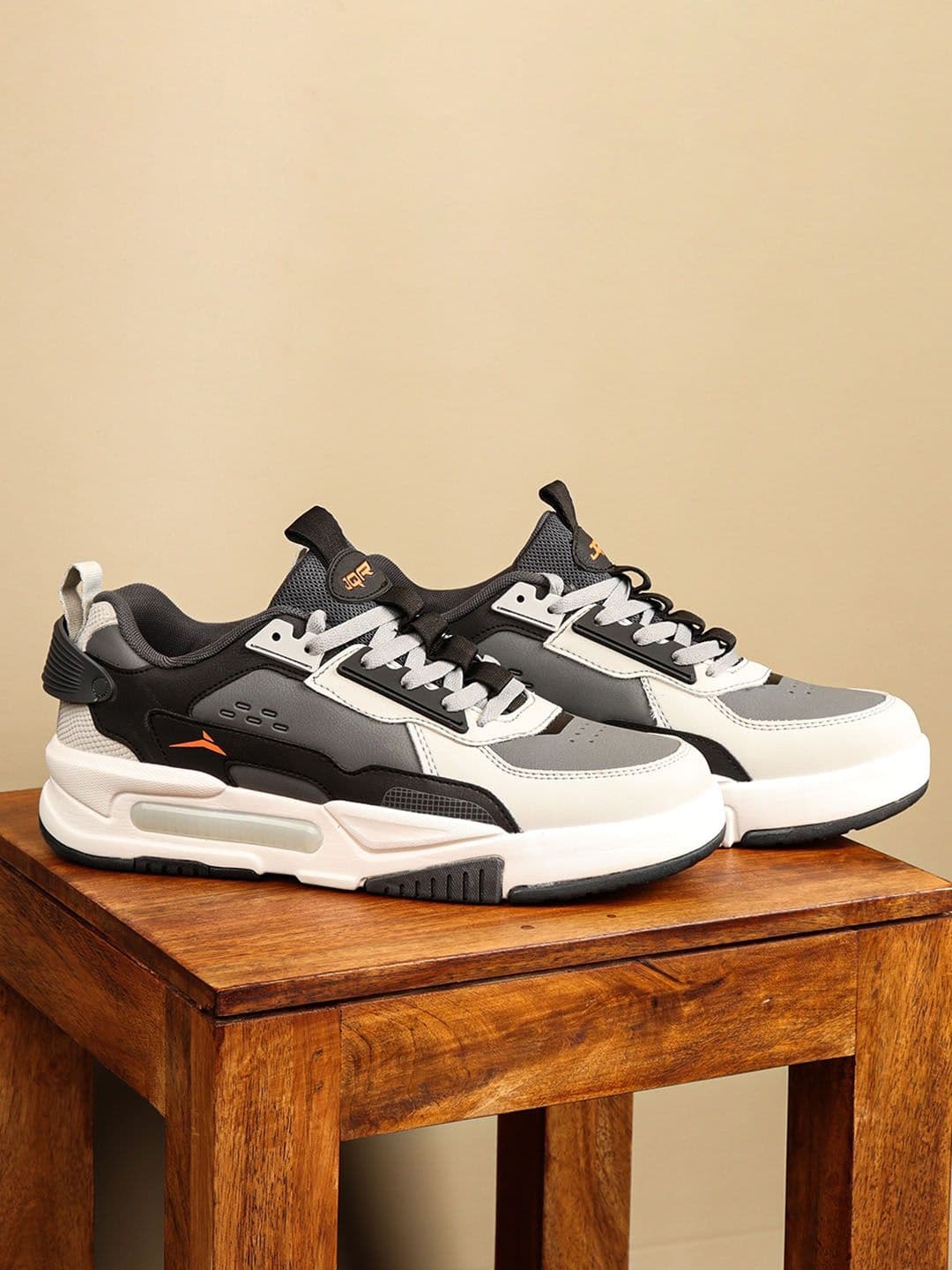 JQR Men SIGNATURE Color Blocked Sneaker - view 1
