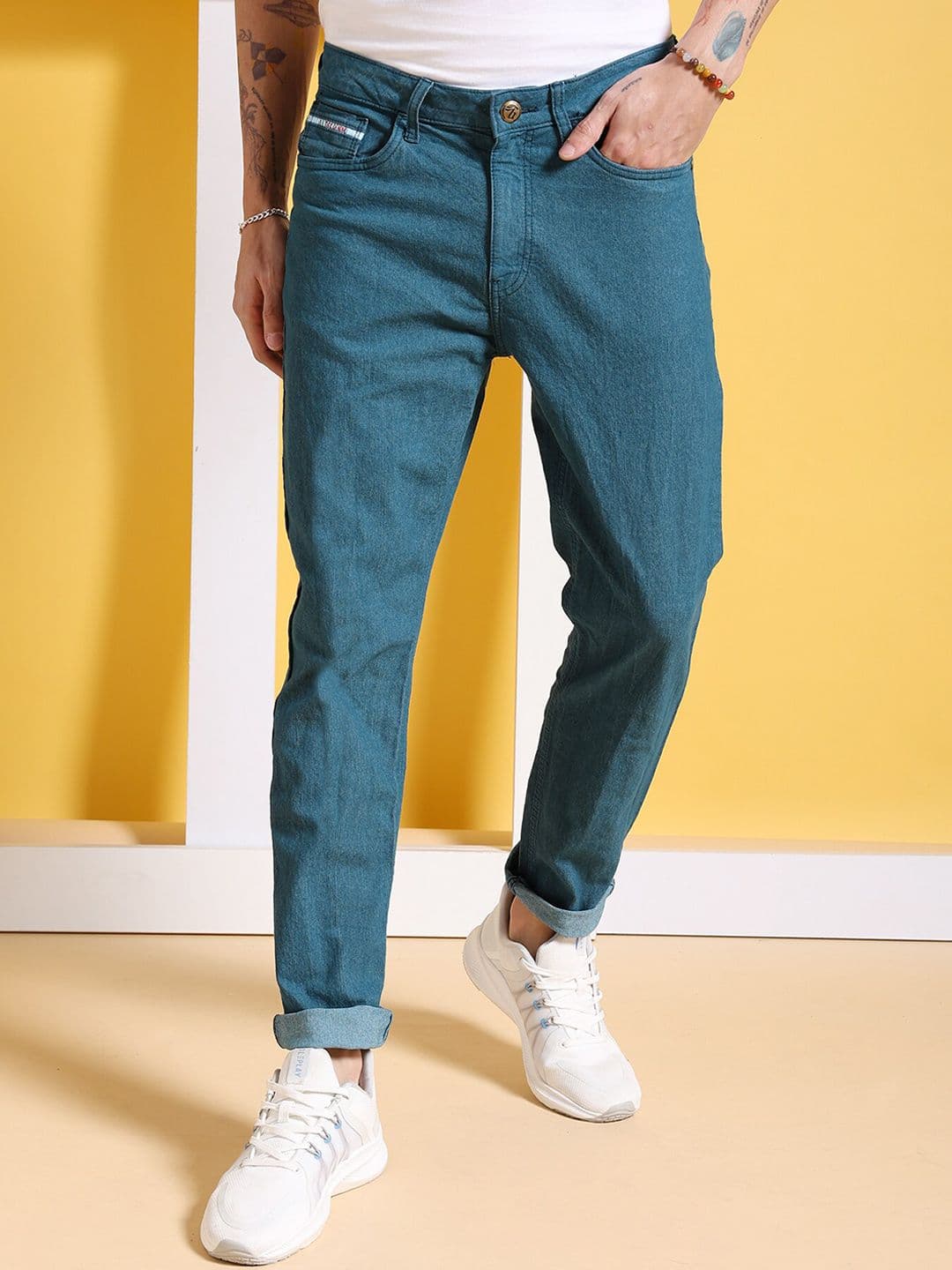 The Indian Garage Co Men Clean Look Slim Fit Stretchable Jeans - view 1