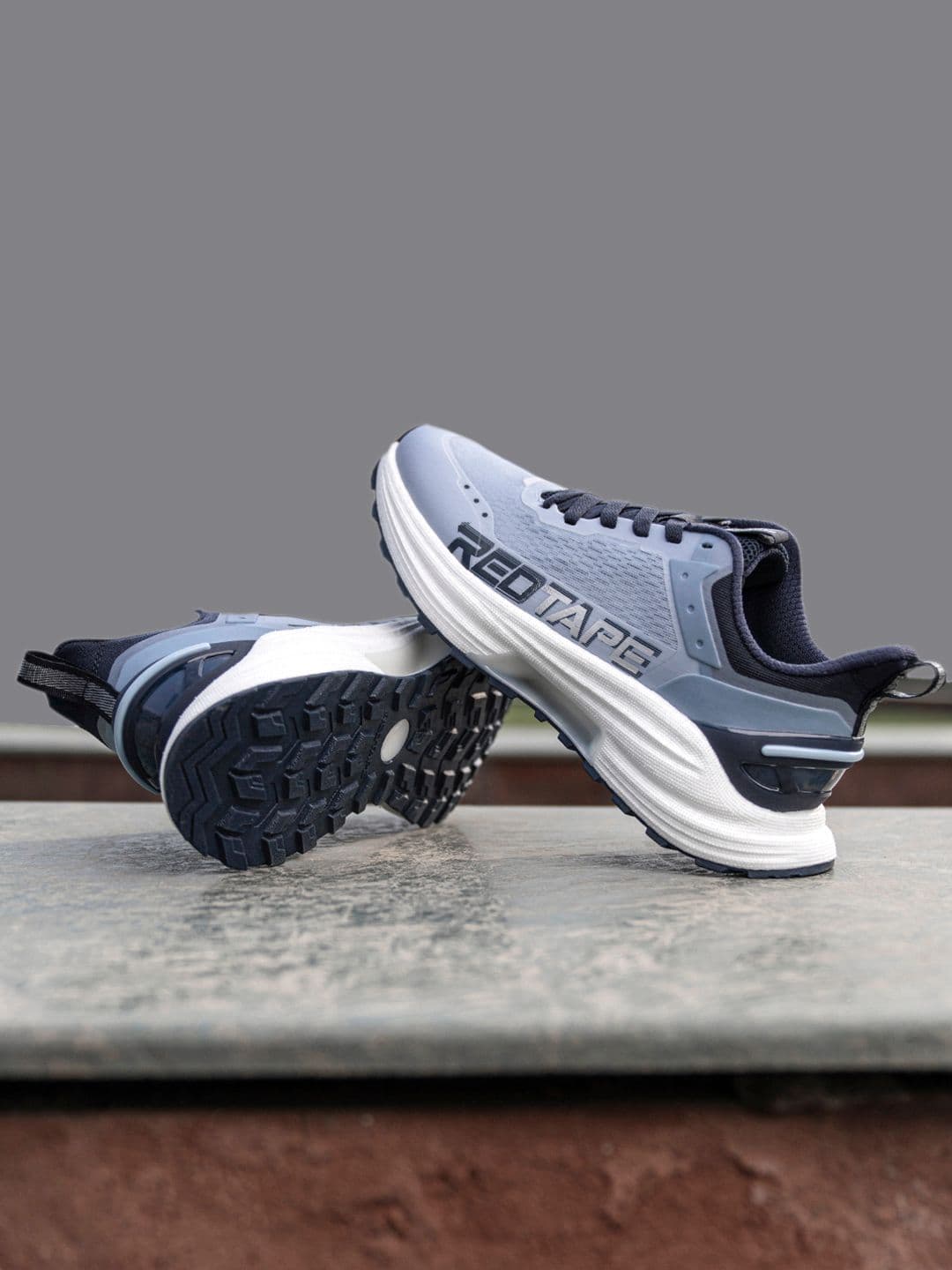 Red Tape Men Mesh Slip-Resistant ETPU Walking Shoes - view 1