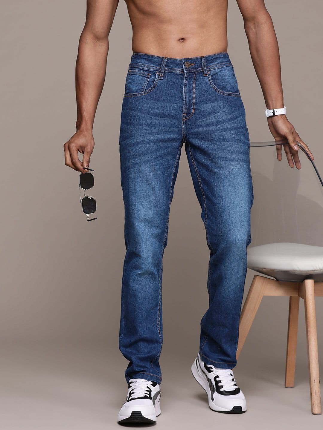 The Roadster Lifestyle Co. Men Slim Fit Light Fade Stretchable Jeans - view 1