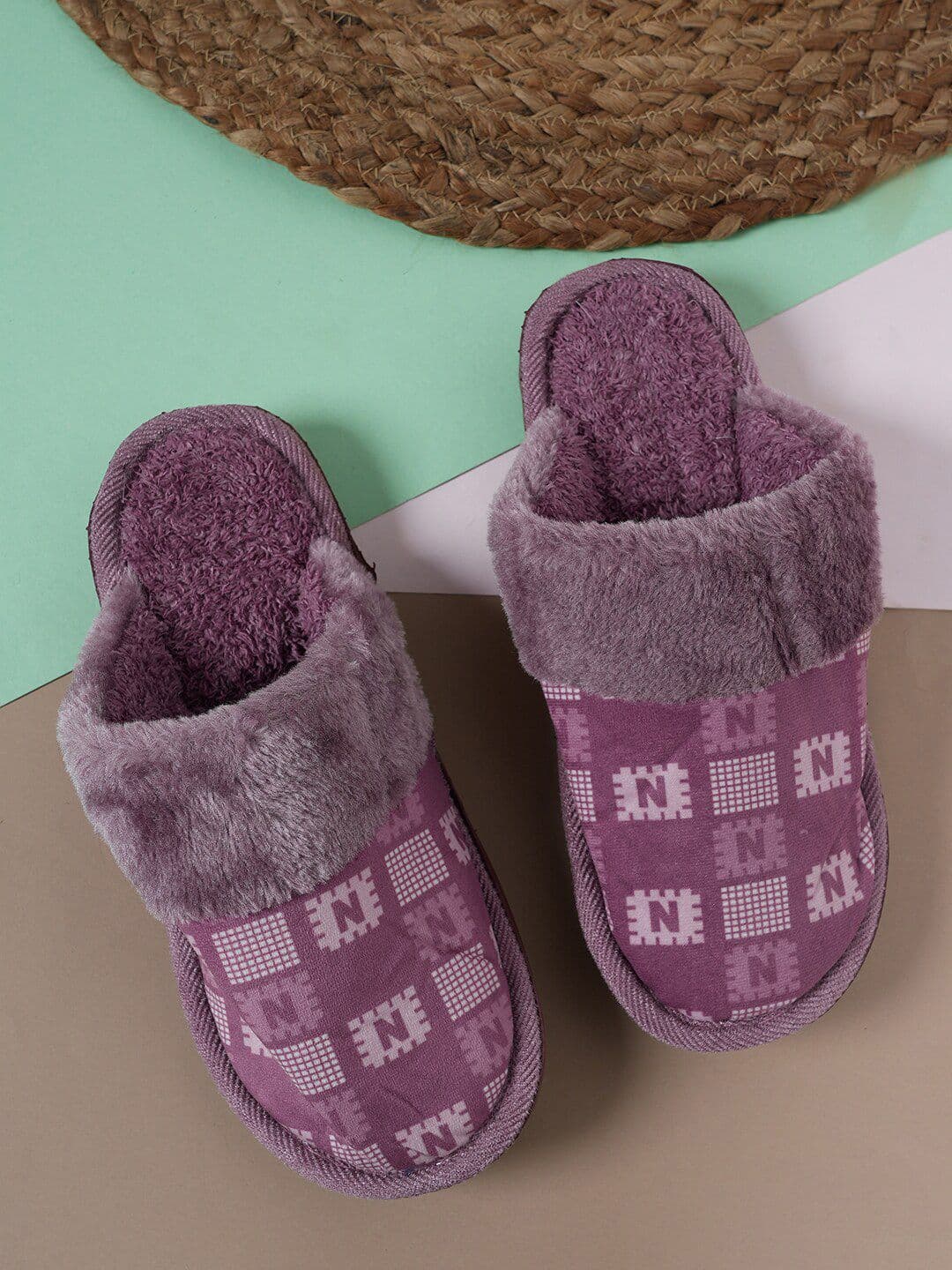 SAPATOS Unisex Printed Fur Room Slippers - view 1