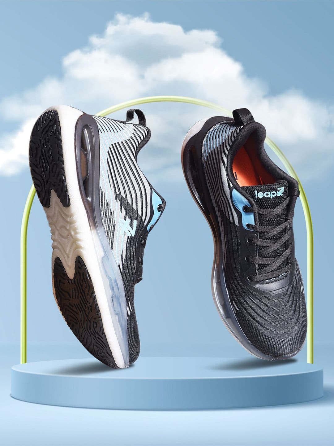 Liberty Men Running Shoes - view 1