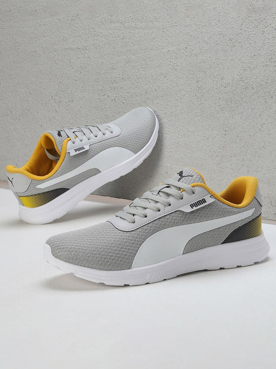 Puma Men Razz Running Shoes - view 1