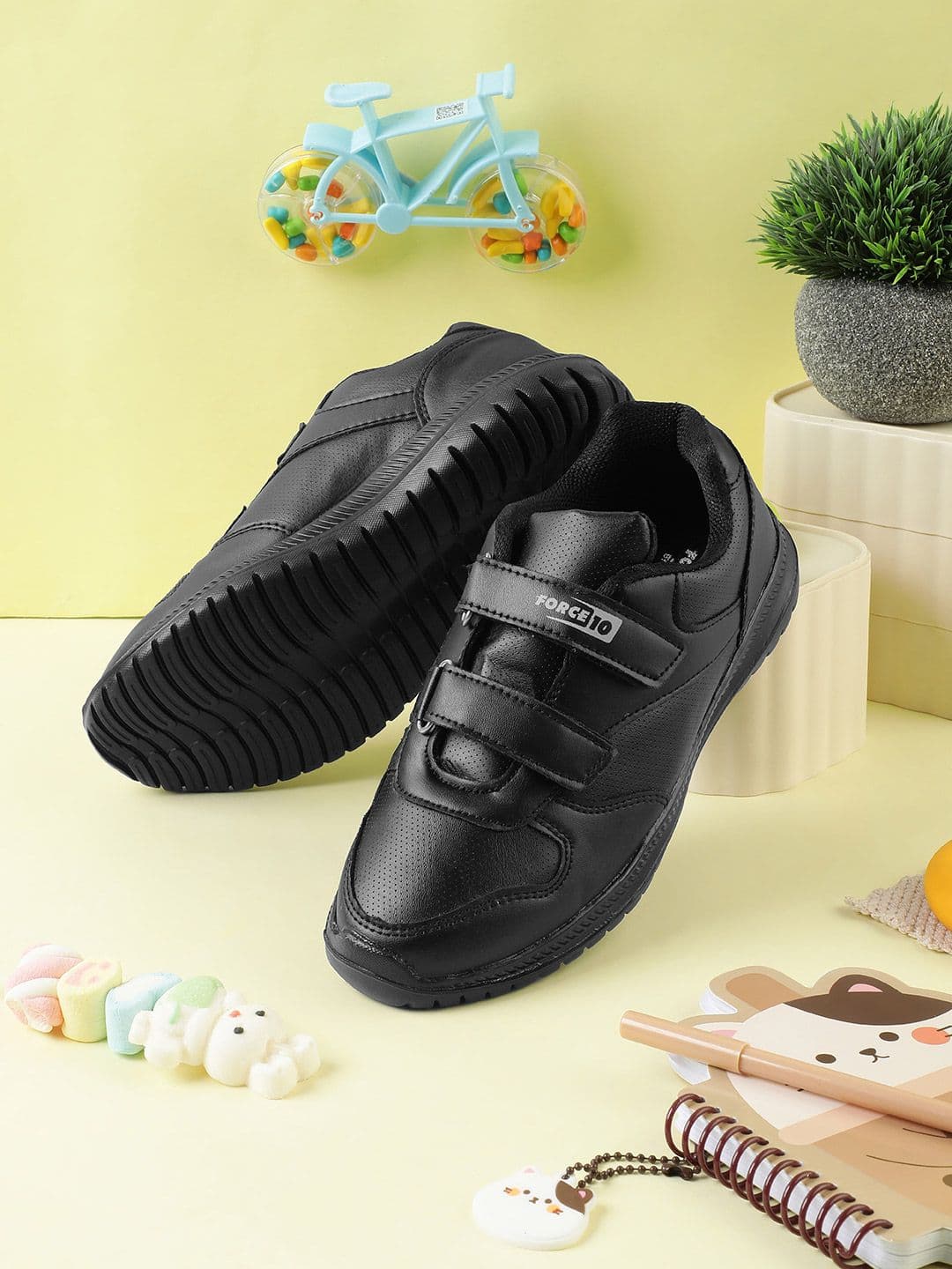 Liberty Force 10 kids Black Velcro School Shoes - view 1