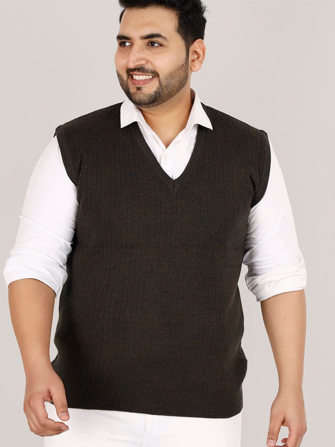 Sztori Plus Size Striped V-Neck Acrylic Sweater Vest