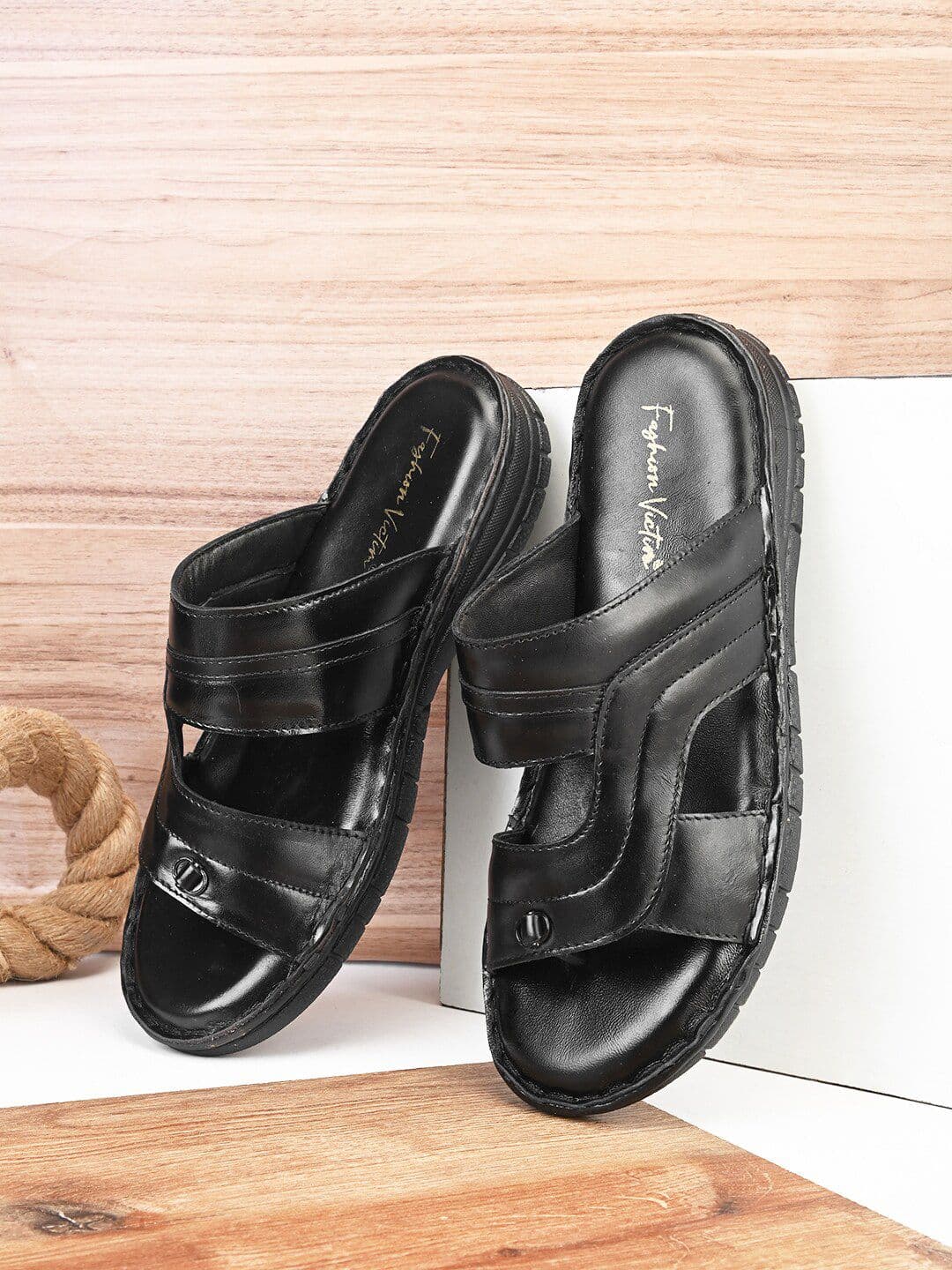 Fashion Victim Men Leather Comfort Sandals - view 1