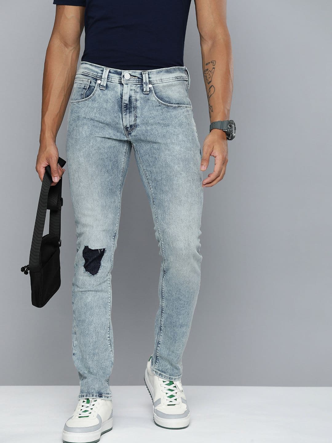 Levis Men 65504 Skinny Fit Low Distress Heavy Fade Stretchable Jeans - view 1