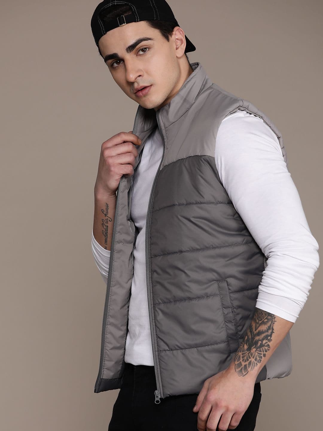 Roadster Men Colourblocked Lightweight Puffer Jacket - view 1