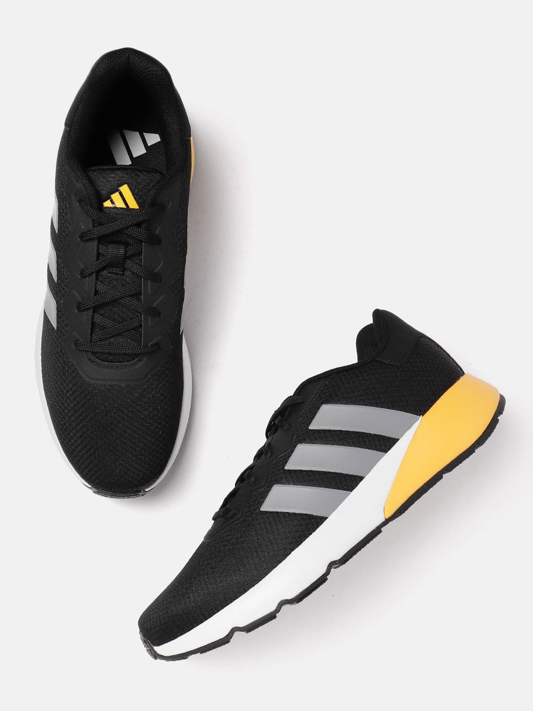 ADIDAS Men Woven Design Amalgo Running Shoes - view 1
