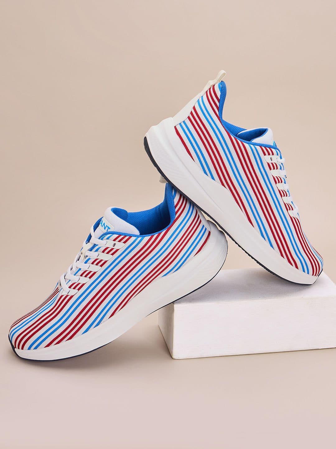 Avant Men Striped Lace-Up Bi-Strip Running Shoes - view 1