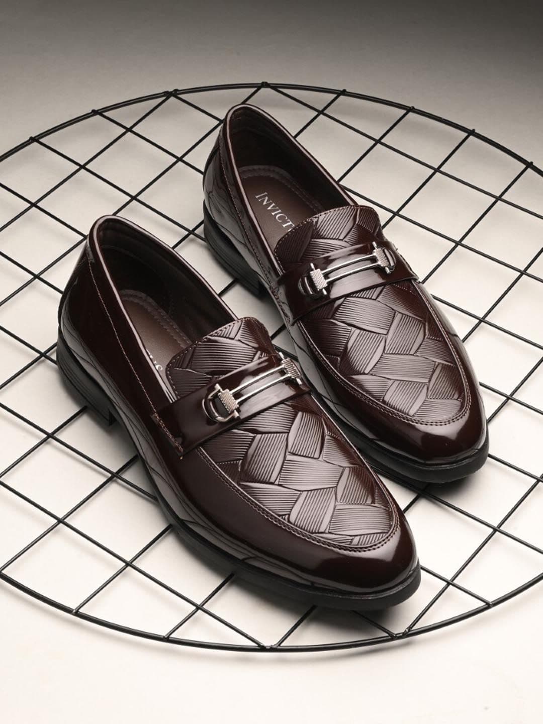 INVICTUS Men Textured Formal Loafers - view 1