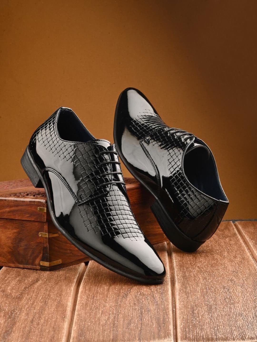 House of Pataudi Men Textured Round Toe Lace-Up Formal Derbys - view 1